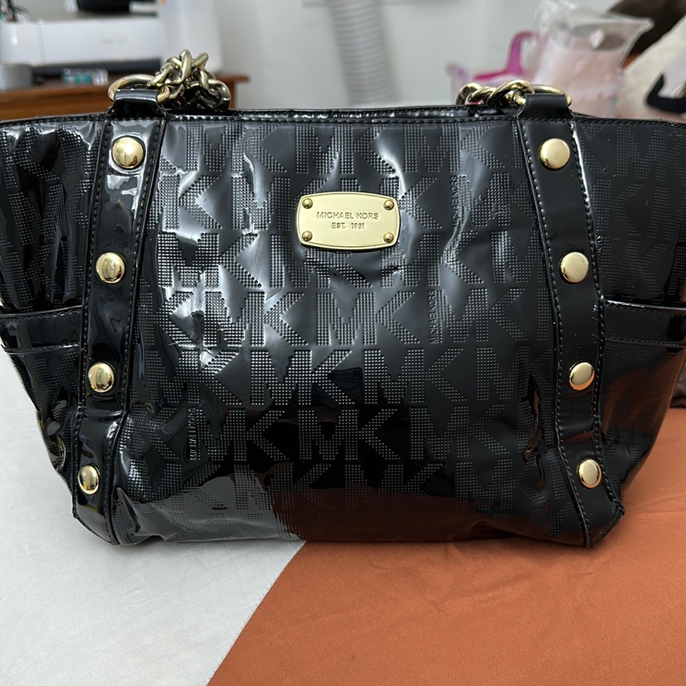 Brand new Micheal kors signature tote